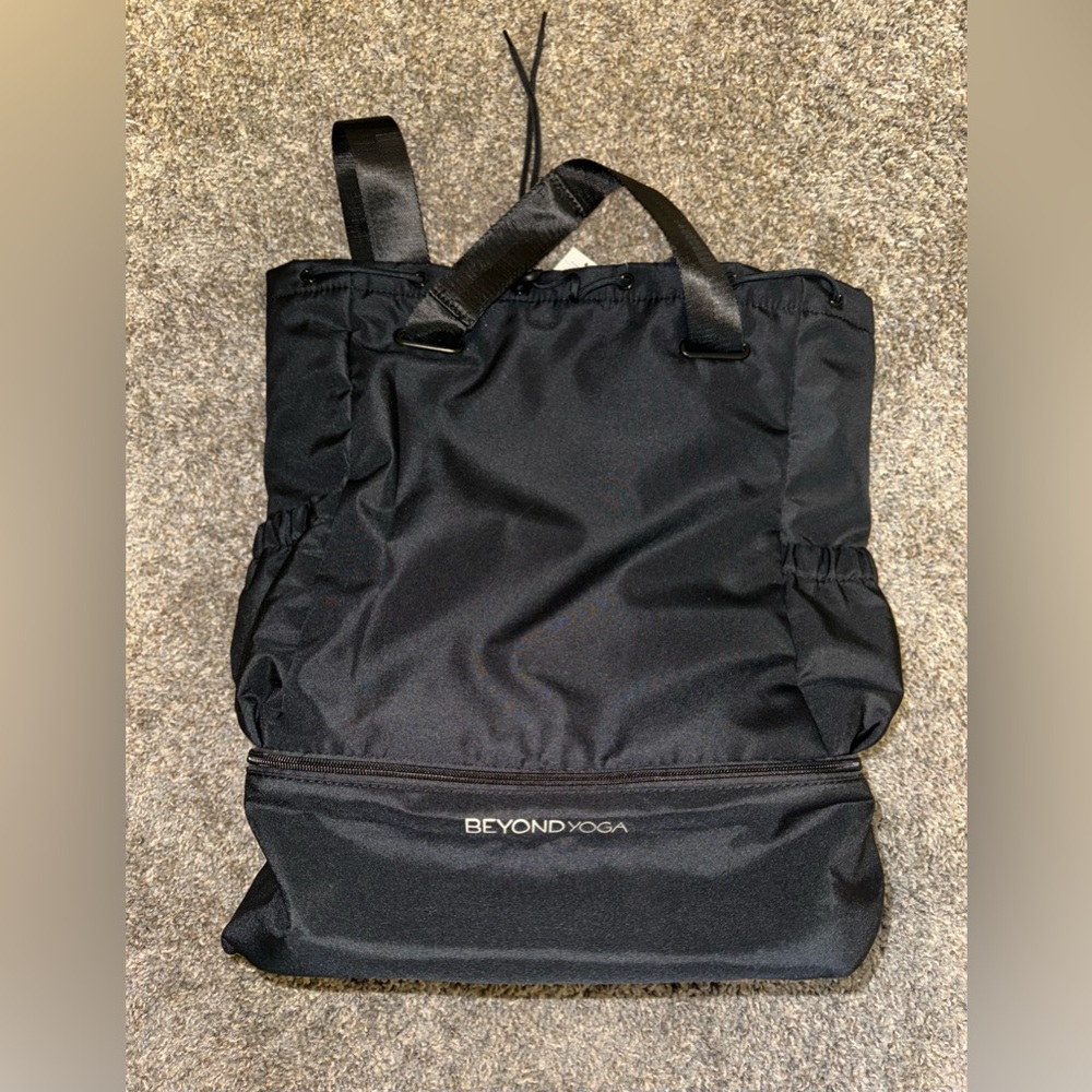 Beyond yoga gym convertible bag NWT
